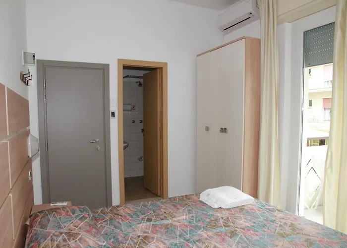 Arlotti Hotel *
