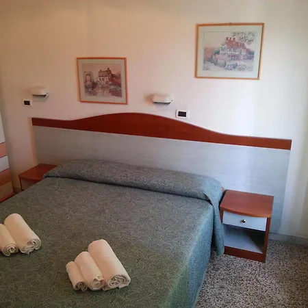 Ξενοδοχείο Arlotti Ρίμινι